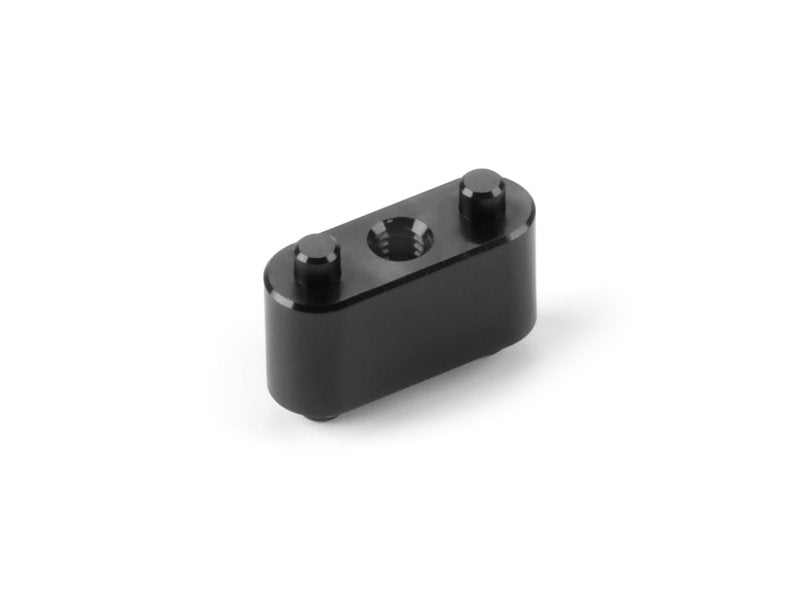 XRAY - ALU HOLDER WITH 2 PINS FOR SIDE LINK CARBON PLATE - BLACK - 371186